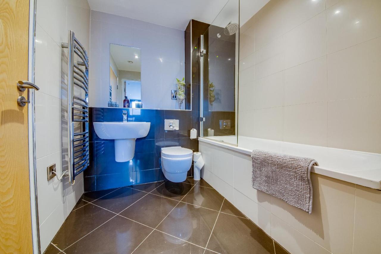 Spacious 3-Bed Penthouse With City Sky Line Views شيفيلد المظهر الخارجي الصورة