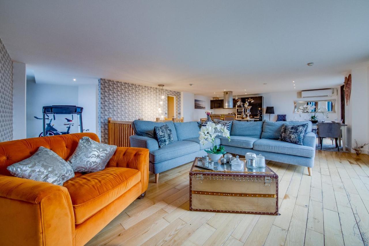 Spacious 3-Bed Penthouse With City Sky Line Views شيفيلد المظهر الخارجي الصورة