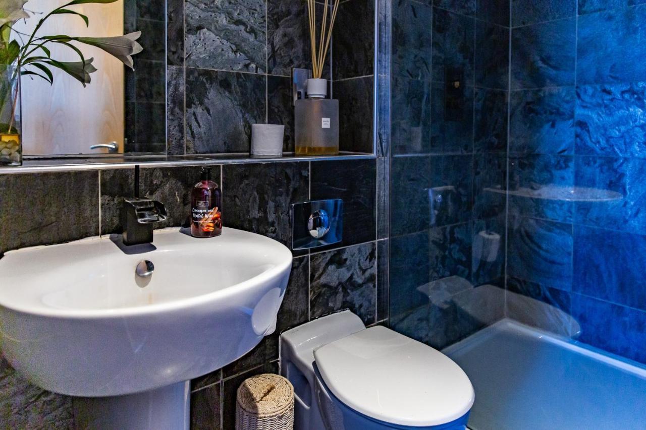 Spacious 3-Bed Penthouse With City Sky Line Views شيفيلد المظهر الخارجي الصورة